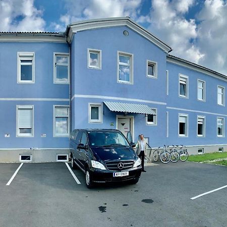 Abdalla Apartments Knittelfeld Ngoại thất bức ảnh